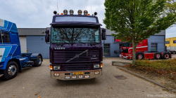 20251019-Tom-Holding-00310